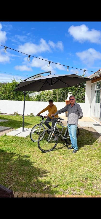Moradia Alegre No Centro Da Vila Da Tocha. Bagian luar foto